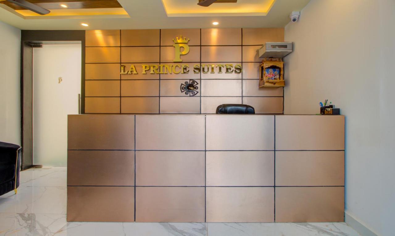 Hotel Treebo Code Red Morjim Exterior foto