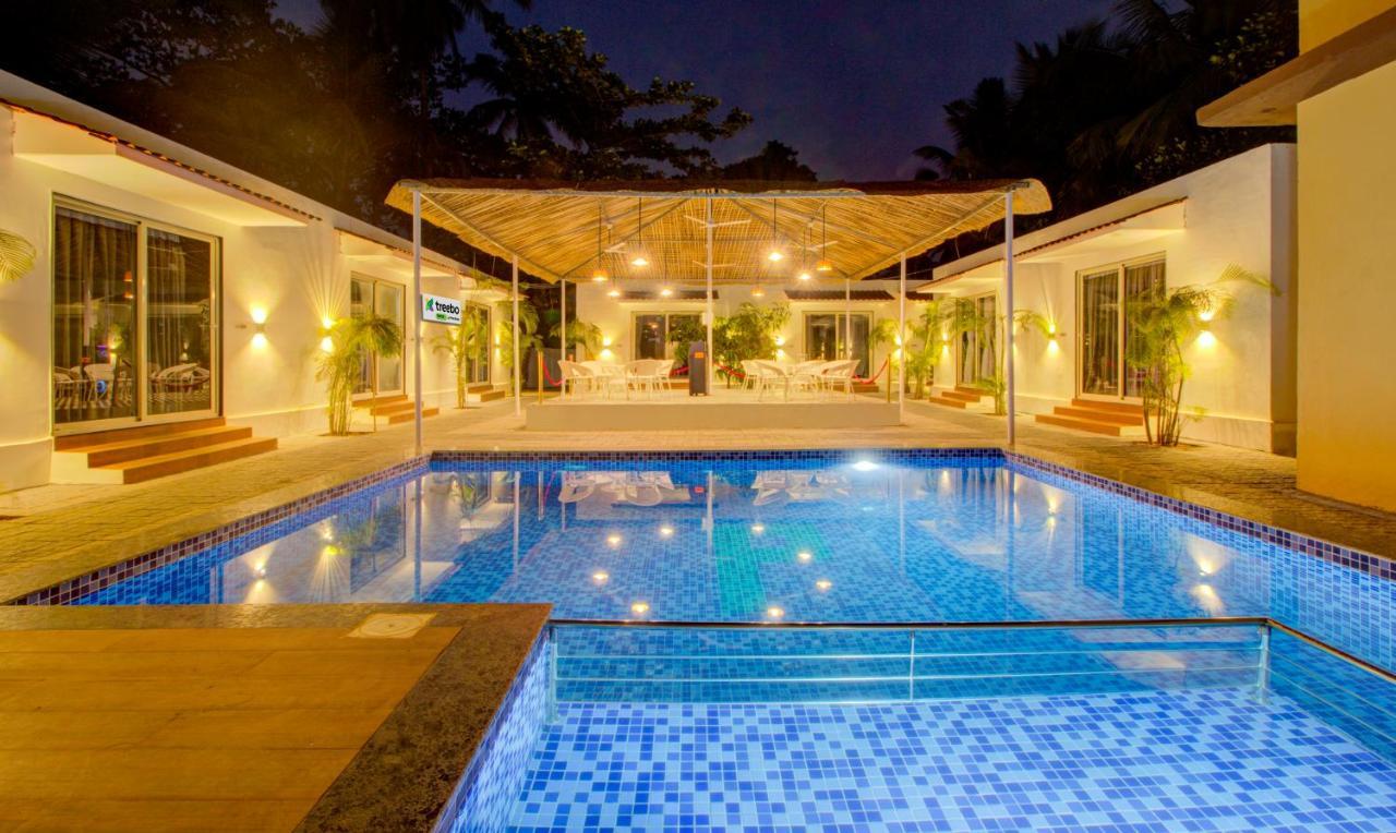 Hotel Treebo Code Red Morjim Exterior foto
